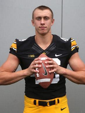 Athletic ‘freak’ George Kittle gives Hawkeyes exciting tight-end option