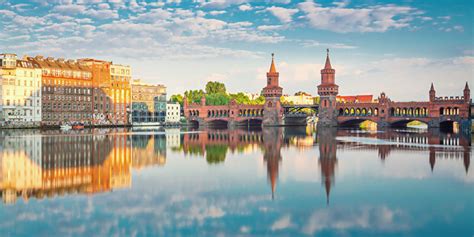 River Cruise "East Side Tour": Through the East on the River Spree – Berlin.de