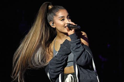 10 Best Ariana Grande Songs of All Time - Singersroom.com