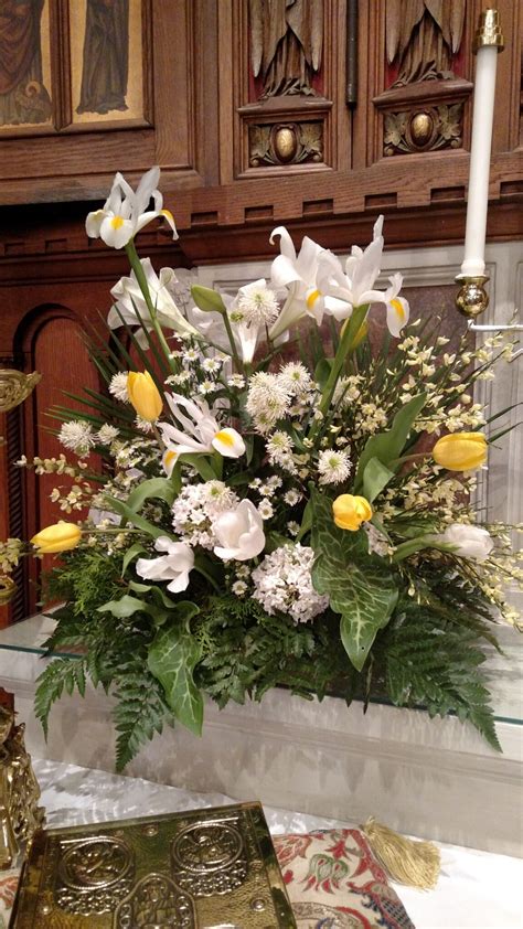 Altar Flowers – St. Peter's Episcopal Church