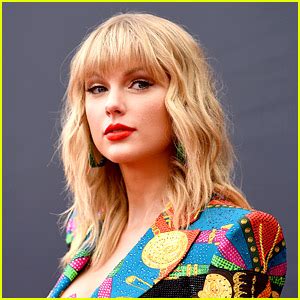 Taylor Swift Breaks Billboard Record By Debuting at No. 1 with Both ‘Folklore’ & ‘Cardigan ...