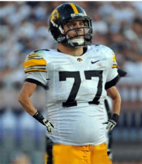 Riley Reiff has tiny little arms - Black Heart Gold Pants