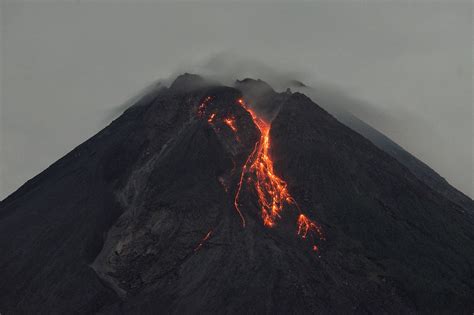 L'eruzione del Monte Merapi nell'isola indonesiana di Giava | notizie sull'ambiente