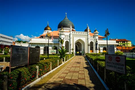 The Kapitan Keling Mosque | The Penang's oldest mosque steeped in more than 200 years of history