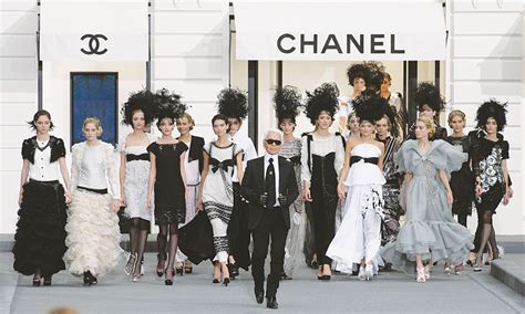 What makes the House of Chanel a successful fashion brand - Pakistan - DAWN.COM