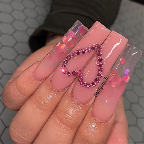 𝐀’𝐆𝐀𝐋𝐎𝐑𝐄 & 𝐂𝐎. 𝐋𝐋𝐂 on Instagram: “Our BA @taly.nails using our XXL C-Curve Tips, Diamond … in ...