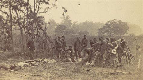 Burying the dead at Antietam · Santa Clara University Digital Exhibits