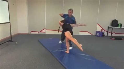 Methodology of the Aerial Cartwheel - 1 (Barani) | Aerial cartwheel, Gymnastics tricks, Acro dance