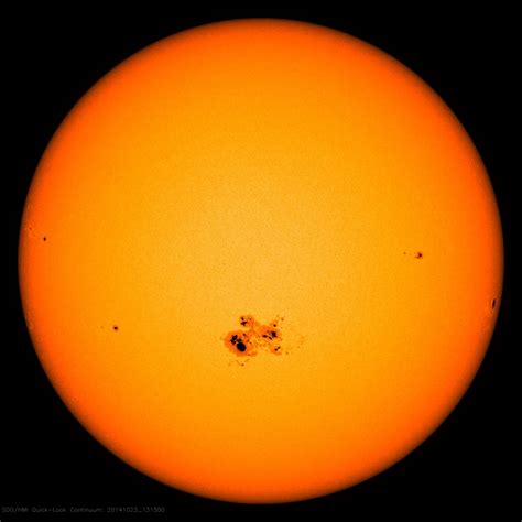 NASA's SDO Observes Largest Sunspot of the Solar Cycle | Flickr