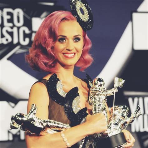 Pin on + Katy Perry + | Katy perry, Mtv video music award, Mtv