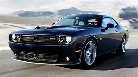 Dodge Challenger SRT – new 6.2 V8 mill with 707 hp 2015 Dodge Challenger SRT - Paul Tan's ...