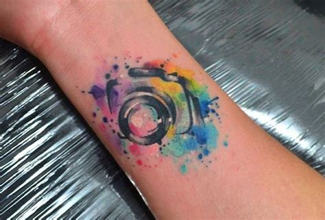 15 Picture Perfect Tattoos for Photographers | Tattoo.com | Fotografen tattoo, Tattoo ideen ...