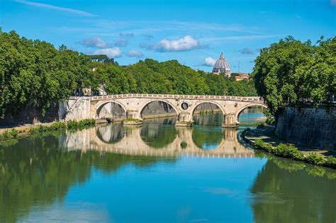 Ponte Sisto in Rome - Capture Stunning Views of the Tiber River - Go Guides