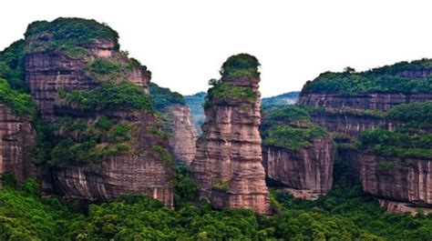 The Danxia Mountain-China Silk Road Travel-China Silk Road Travel