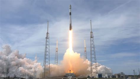 SpaceX launches 21 Starlink V2 satellites on April 19 | Space