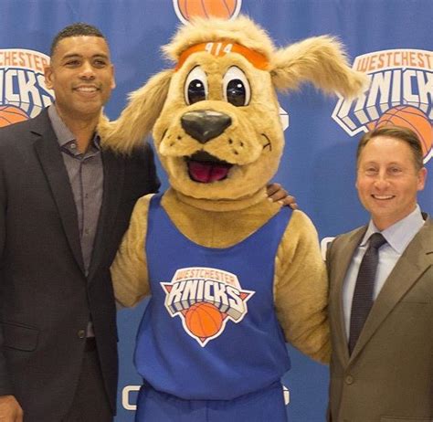 Westchester Knicks new doggie mascot, Hudson. Ft. Allan Houston, GM of the Westchester Knicks ...