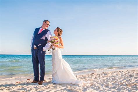 Beach destination wedding at Riu Tequila Hotel, Playa del carmen Mexico ...