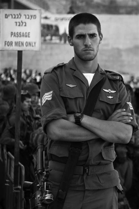 Portrait of an Israeli Soldier | Israeli soldiers, Israeli defense ...