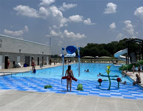 Mt. Vernon pool remodels, reopens; draws 548 patrons on first day ...