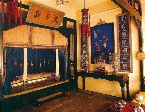 Forbidden City Detail (2): Why the emperor's bedroom so small ...