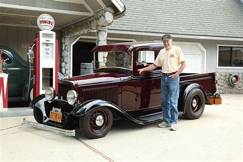 1932 Ford pickup is all hot rod