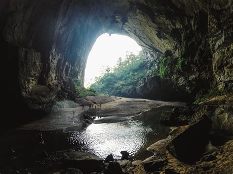 Inside The World's Third Largest Cave | Gizmodo Australia