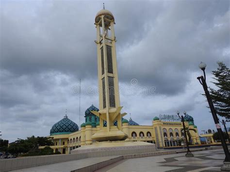 Al Karomah Great Mosque, Martapura, South Kalimantan, Indonesia Stock Image - Image of plaza ...