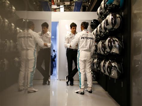 Lewis Hamilton denies Wolff's future will determine his | PlanetF1 ...