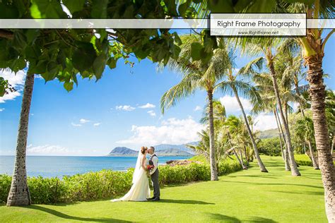 Hawaii Weddings at Paradise Cove Ko'Olina by RIGHT FRAME PHOTOGRAPHY