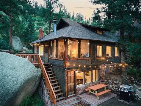 14 Amazing Cabins with Private Hot Tubs in Colorado - Domaine Daily