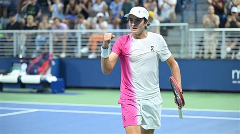 João Fonseca se torna número 1 do ranking juvenil