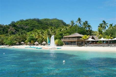 castaway-island-fiji - Adventugo