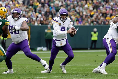 Kirk Cousins’ Achilles injury leaves Vikings teammates emotional despite win over Packers - The ...