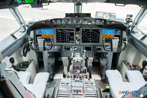 Boeing 787 Cockpit Wallpaper (61+ images)