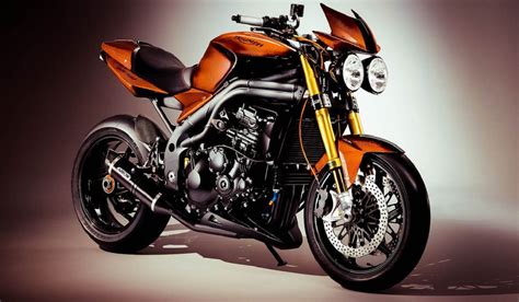 Triumph Speed Triple 1050: scheda tecnica e velocità | MotoriMagazine.it