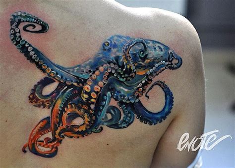 Octopus Shoulder Blade Tattoo