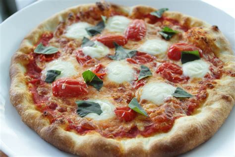 Come curarsi con la... pizza: tutti i benefici della margherita - Giornale di Sicilia