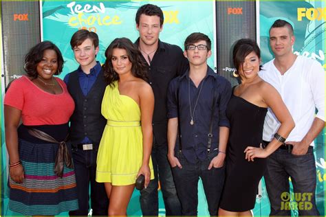 'Glee’s Kevin McHale Reacts to [SPOILER] Being the Harp on ‘The Masked ...