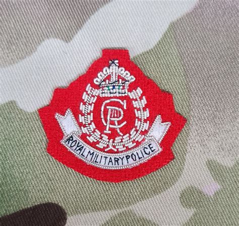 Royal Military Police / RMP Red Officers Bullion stitched Beret Badge ...