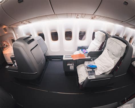 Qantas Boeing 747 Business Class Review [HND to SYD]