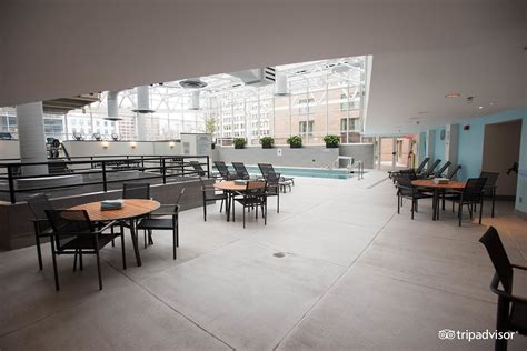 Hyatt Regency Washington on Capitol Hill Pool: Pictures & Reviews ...