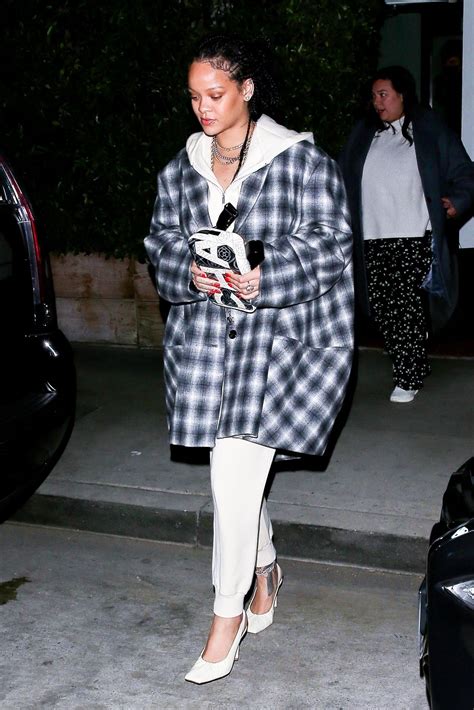 Rihanna’s Outfits Tell Us What’s Next In Fashion Trends—Here’s Proof ...