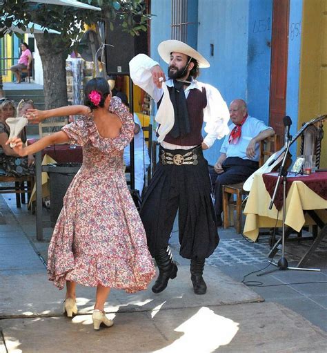 Argentina | Folk dresses, Traditional dance, Gaucho