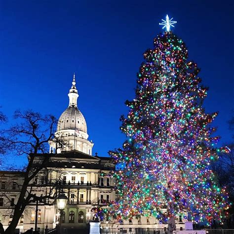 Must-See Michigan Holiday Attractions to Visit this Season | Michigan