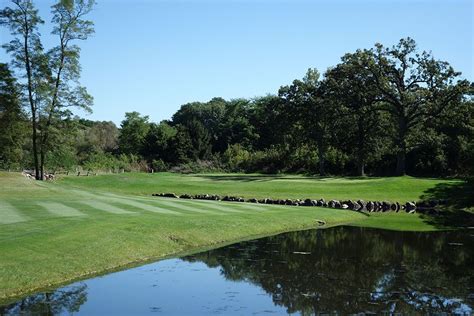 Bull Valley Golf Club (Woodstock, IL) | GolfCourseGurus