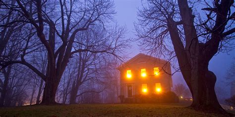 21 Creepy Haunted House Stories - True Ghost Stories