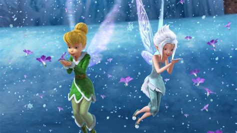 Tinkerbell And Periwinkle Wallpaper