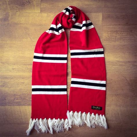 Manchester United Scarf 2024 - Cami Marnie