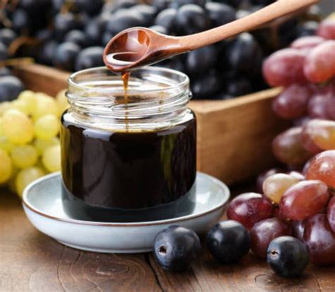 The Amazing Grape Molasses Benefits - Lifestyle Foodies🍎