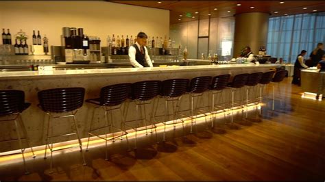 Qatar Airways Business Class Lounge 'Al Mourjan' @ Doha International Airport - YouTube